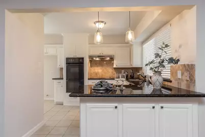 46 N Deerfoot Circle, The Woodlands, TX 77380 - Photo 8