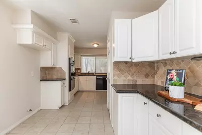 46 N Deerfoot Circle, The Woodlands, TX 77380 - Photo 14
