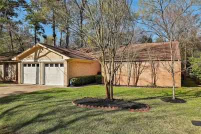 46 N Deerfoot Circle, The Woodlands, TX 77380 - Photo 2
