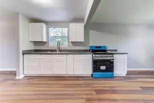 7957 Ritz St, Houston, TX 77028 - Photo 2