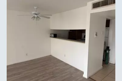 2822 S Bartell Drive #25, Houston, TX 77054 - Photo 6
