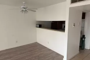 2822 S Bartell Dr, Houston, TX 77054 - Photo 6