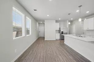 2010 W Darlington Oak Ct, Conroe, TX 77304 - Photo 6