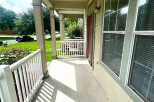 23623 Twisting Falls Dr, Spring, TX 77373 - Photo 6
