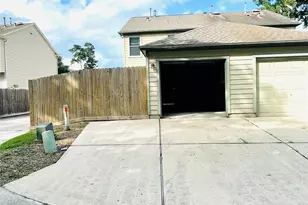 23623 Twisting Falls Dr, Spring, TX 77373 - Photo 42