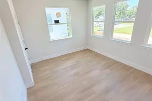 9220 Pembrook, Houston, TX 77016 - Photo 8