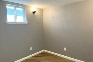 7515 Bayway Dr, Baytown, TX 77520 - Photo 10