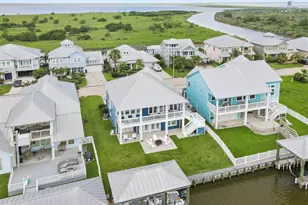 5425 Brigantine Cay Ct, Texas City, TX 77590 - Photo 2