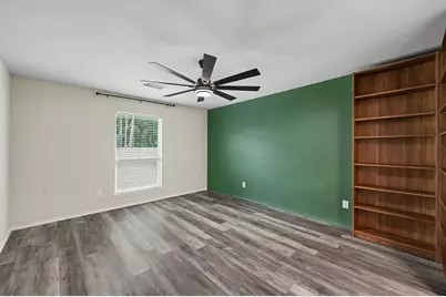 1061 Shadow Bend Court, Conroe, TX 77301 - Photo 6