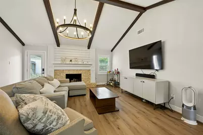 10718 Chevy Chase Drive, Houston, TX 77042 - Photo 12