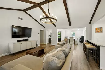 10718 Chevy Chase Drive, Houston, TX 77042 - Photo 14