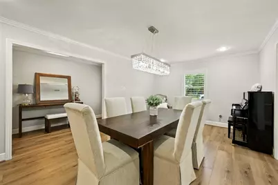 10718 Chevy Chase Drive, Houston, TX 77042 - Photo 6