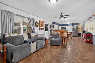 309 N Beech St, Woodville, TX 75979 - Photo 10