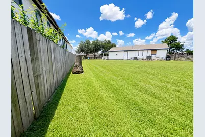 2321 Burke Road, Pasadena, TX 77502 - Photo 18