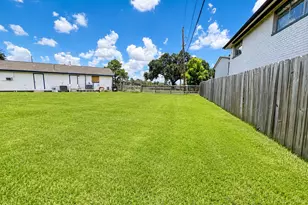 2321 Burke Rd, Pasadena, TX 77502 - Photo 42