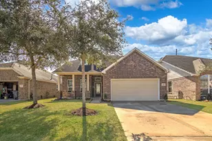 326 Polar Bear Trl, Crosby, TX 77532 - Photo 2