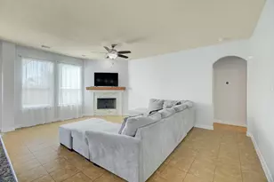 326 Polar Bear Trl, Crosby, TX 77532 - Photo 16