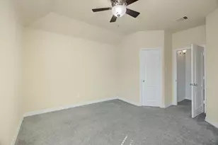 326 Polar Bear Trl, Crosby, TX 77532 - Photo 38