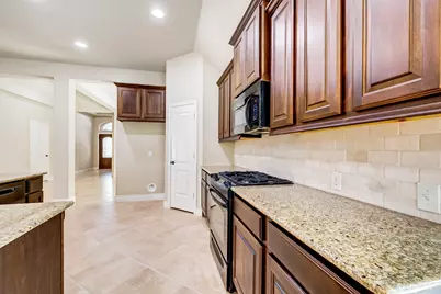 160 Knollbrook Circle, Montgomery, TX 77316 - Photo 10