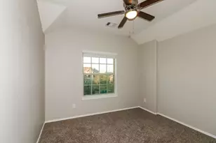 517 Rosebank Trail Ln, La Marque, TX 77568 - Photo 14