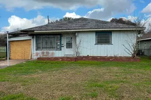 213 Armstrong St, Houston, TX 77029 - Photo 2