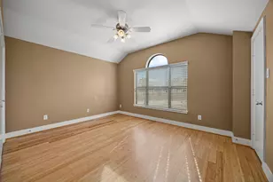 5951 S Loop E, Houston, TX 77033 - Photo 16