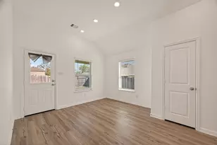 1010 Schooner St, Crosby, TX 77532 - Photo 6