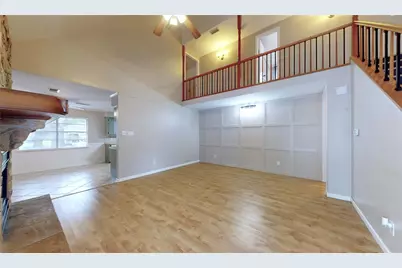 5221 Cottonwood Circle, Dickinson, TX 77539 - Photo 12