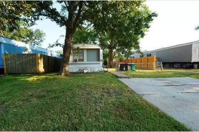 9810 Cedar Branch Drive, Baytown, TX 77521 - Photo 2