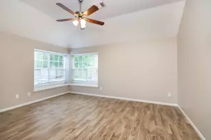 1414 Summer Rain Dr, Houston, TX 77339 - Photo 10