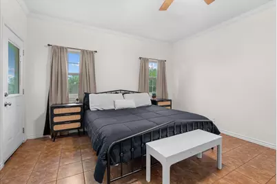 931 Broadway, Winnie, TX 77665 - Photo 20