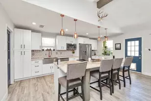 5658 Ludington Dr, Houston, TX 77035 - Photo 6