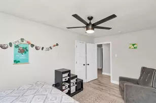 5658 Ludington Dr, Houston, TX 77035 - Photo 14