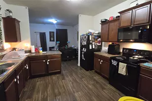 2706 Regatta Ln, Texas City, TX 77568 - Photo 6