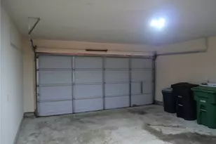 11802 Greenshire Dr, Houston, TX 77048 - Photo 32