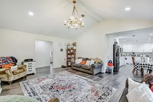 1570 Rebecca Pl, Vidor, TX 77662 - Photo 8