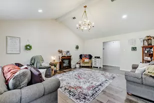1570 Rebecca Pl, Vidor, TX 77662 - Photo 6