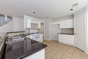 7615 Greenwood Point Dr, Cypress, TX 77433 - Photo 8