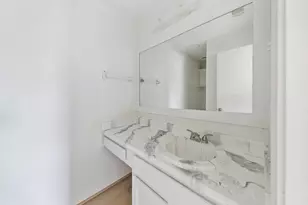 700 Lyle W Ave, Cleveland, TX 77327 - Photo 14