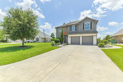 235 N Waterstone Drive, Montgomery, TX 77356 - Photo 2