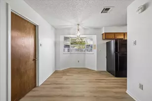 6002 Weeping Willow Rd, Houston, TX 77092 - Photo 14