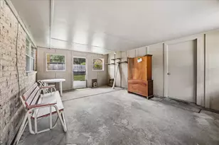 6002 Weeping Willow Rd, Houston, TX 77092 - Photo 24