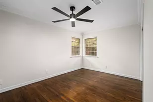 11225 Cliffwood Dr, Houston, TX 77035 - Photo 14