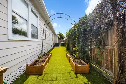 608 Jewett Street, Houston, TX 77009 - Photo 24