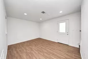 12068 Beechnut St, Houston, TX 77072 - Photo 8