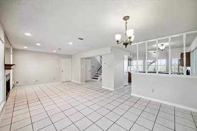 2919 Great Lakes Avenue, Sugar Land, TX 77479 - Photo 2