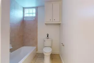 8715 Meadowcroft Dr, Houston, TX 77063 - Photo 14