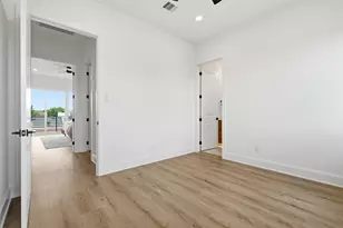 2111 Nantucket Dr, Houston, TX 77057 - Photo 20