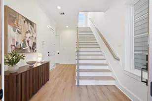 2111 Nantucket Dr, Houston, TX 77057 - Photo 2