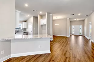 2218 Seneca Lk Dr, Texas City, TX 77568 - Photo 10